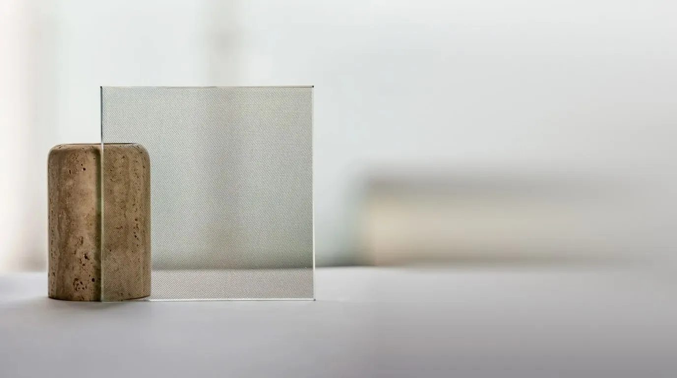 Woven glass – warm grey