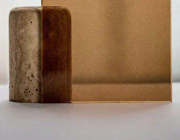 Woven glass look with switchable FilmyFolie – privacy at the touch of a button